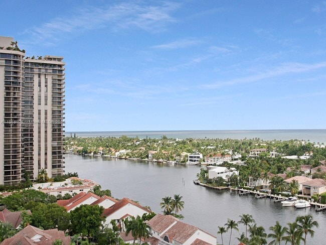 Building Photo - 19355 Turnberry Way Unit 12C Rental