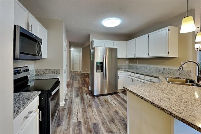 3564 Saddlebrook Dr