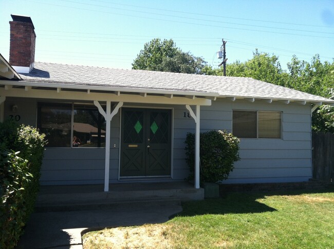 Photo - 18-20 Plaza Way Unidad 18