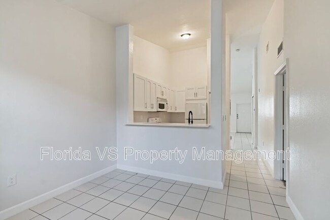 Photo - 1663 SE 29th St Unit 204