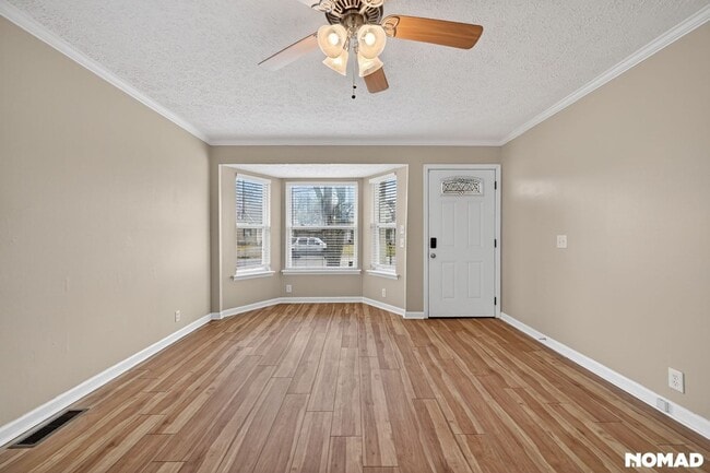 Photo - 3209 Lakeford Dr