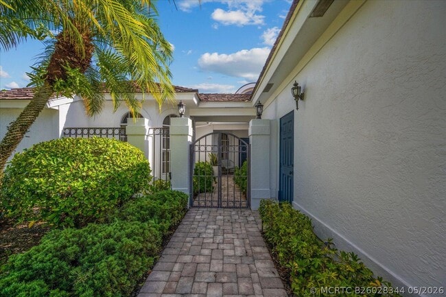 Photo - 2466 Muir Cir