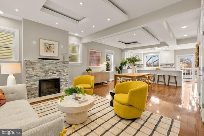 Photo - 2228 Kearny St NE