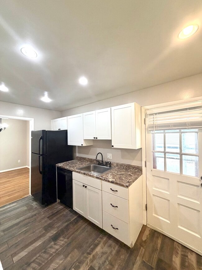 Photo - 5412 Amberwood Ln