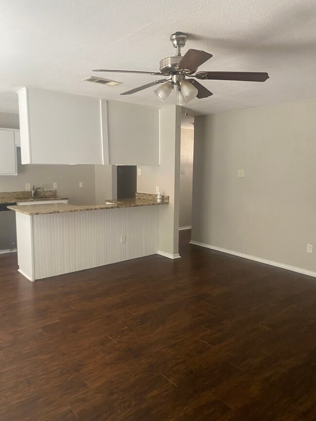 Photo - 5514 Meadow Nest Dr