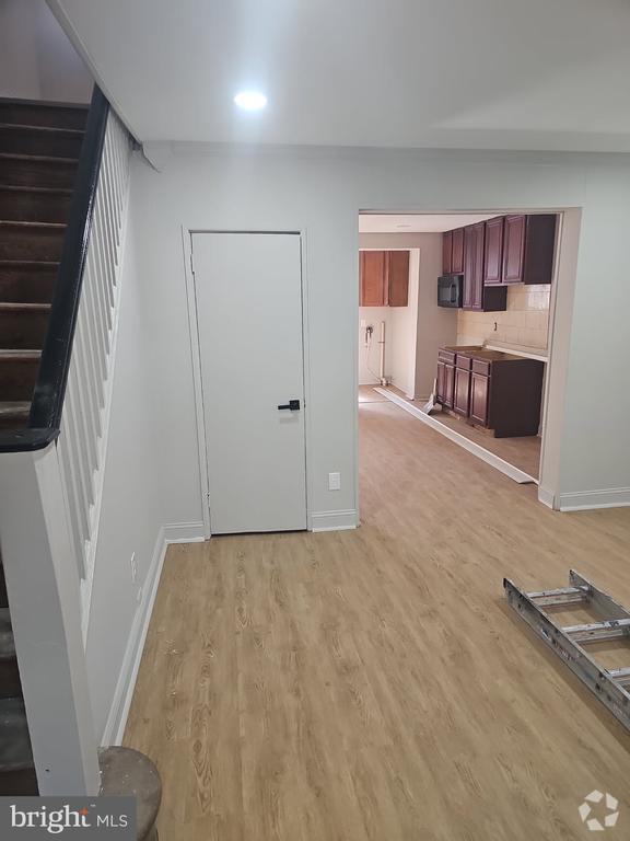 Building Photo - 618 N Wilton St Rental