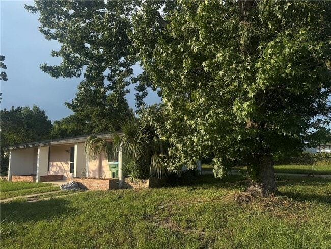 Photo - 589 E Normandy Blvd
