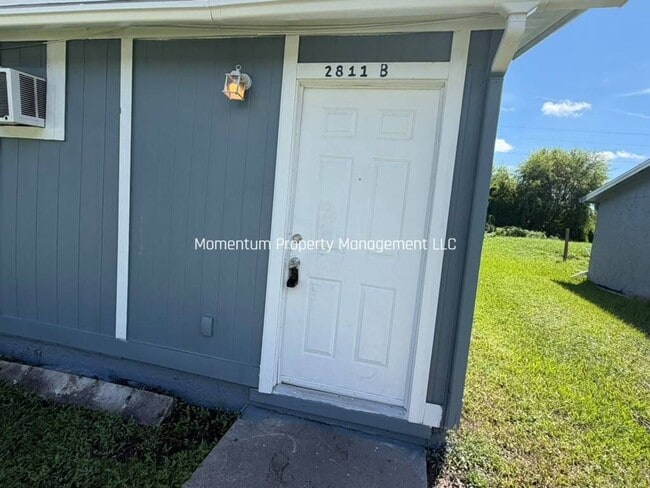 2811 Anthony St Unit B