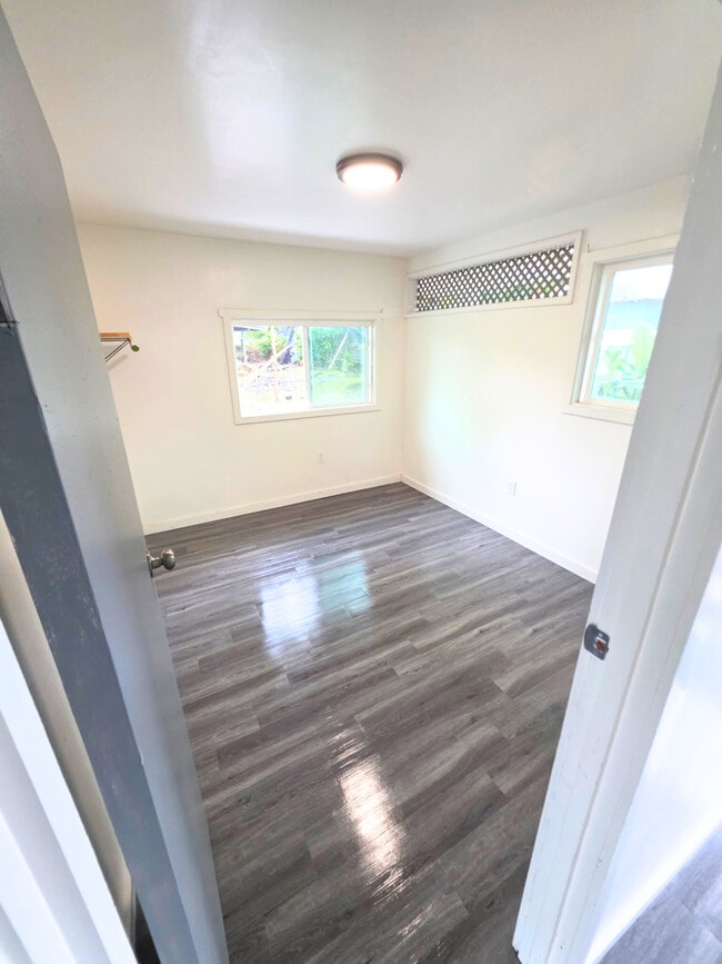 18-1343-1343 Volcano Rd