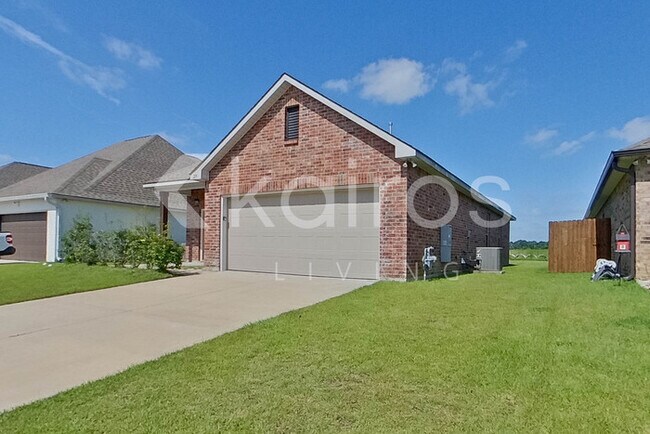 215 Peppercorn Wy