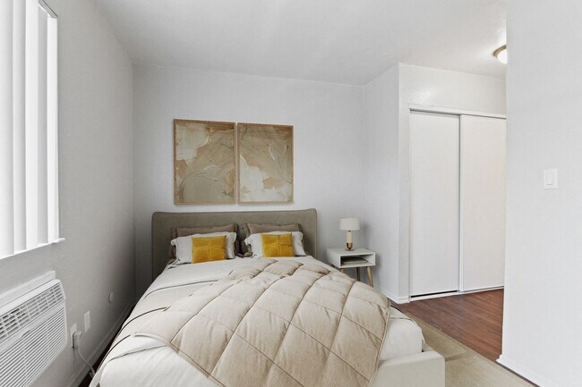 Photo - Parkwood Apartments