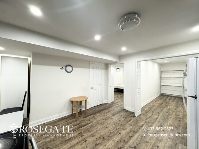 Photo - All-Inclusive 2-Bedroom Unit with WiFi & Parking in Brampton Unité 2