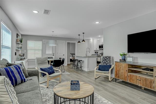 Photo - 731 Layne Dr