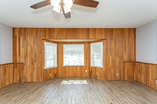 Photo - 3 Bedroom 2 Bath Home for Lease!