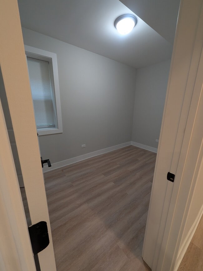 Photo - 2850 N Avers Ave Unit GDN