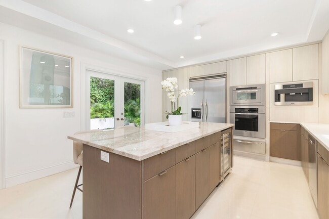 Photo - 443 Seaview Ave