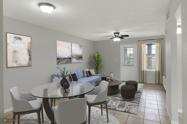 Photo - ***Cute 2 Bedroom Apartment in Eagle Lake Unit 2250