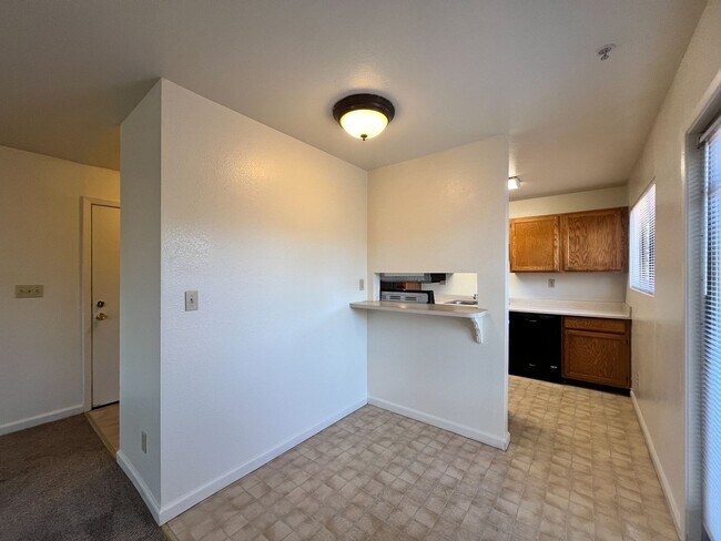 Photo - E Street, 1629 Unit 1