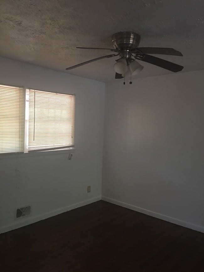 Photo - 2930 Carriage Ln