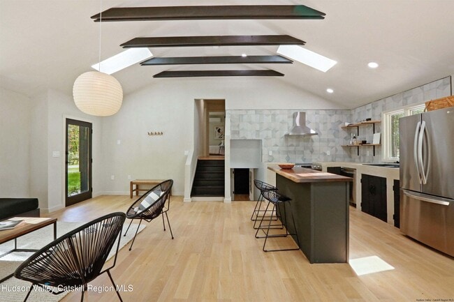 Photo - 13 Arnold Dr