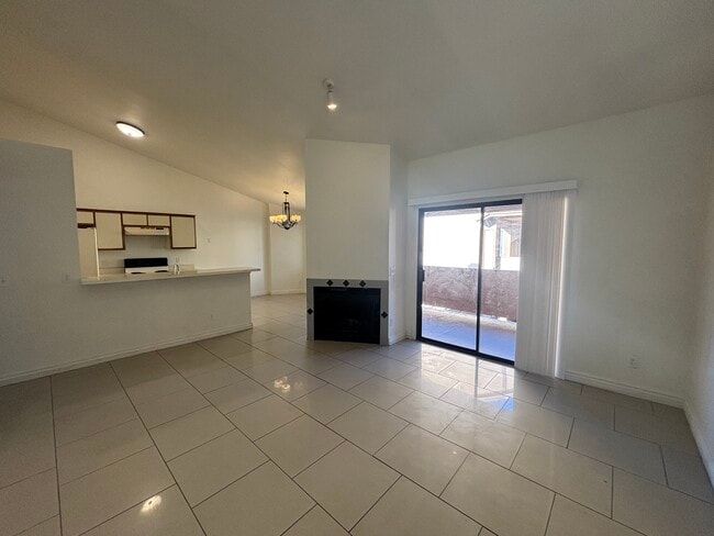 Photo - 1670 W Park Wood Ln Unit 1670