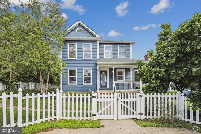 Building Photo - 404 Fairlea Dr Rental