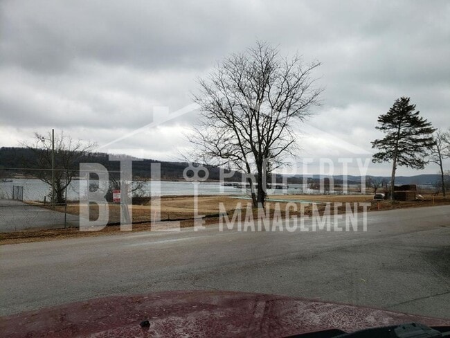 Photo - Cozy 1 bedroom Lake condo!!