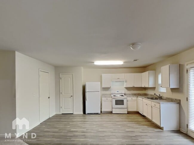 Photo - 344 Freeman Cir