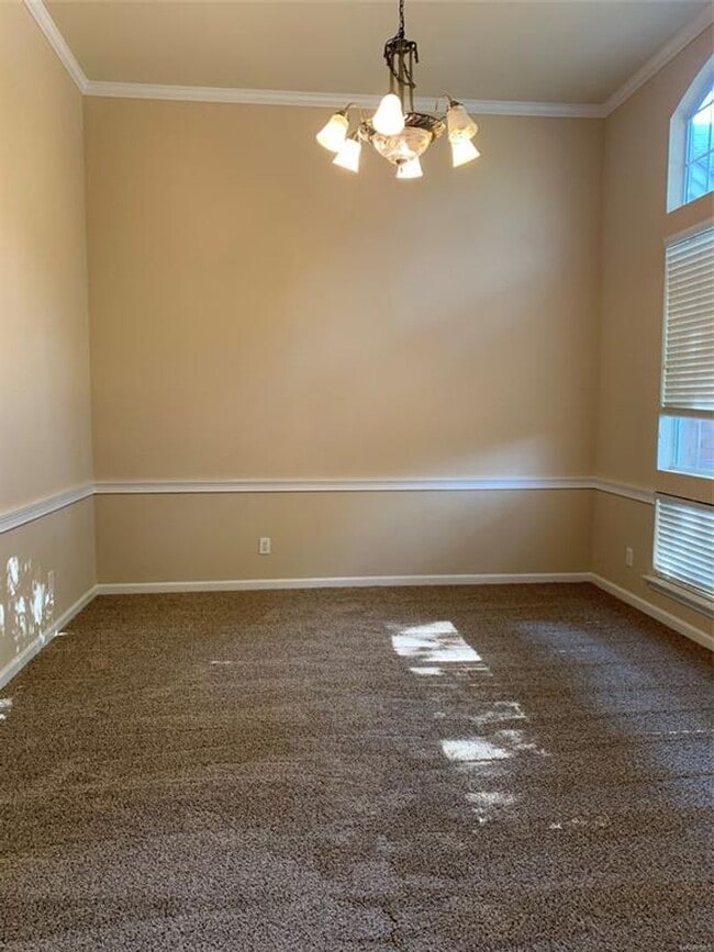 131 Live Oaks Dr