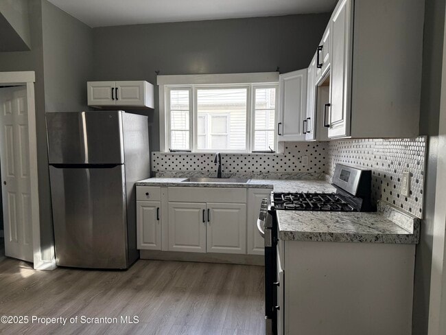 Photo - 2204 Golden Ave