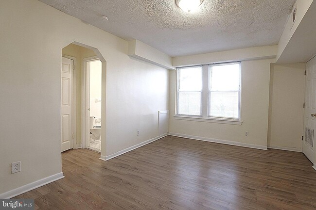 Photo - 4329 Halley Terrace SE