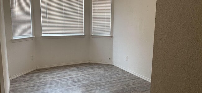 Photo - 3912 Tierra Isla Way