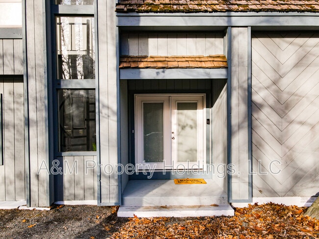 Photo - 3120 Greenbriar Dr