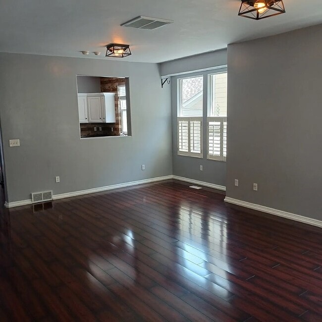 Photo - 11769 S Grandville Ave