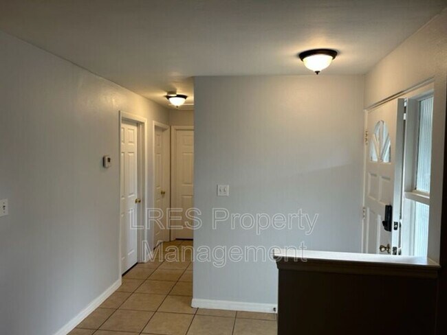 Photo - 120 N Cortez Ave