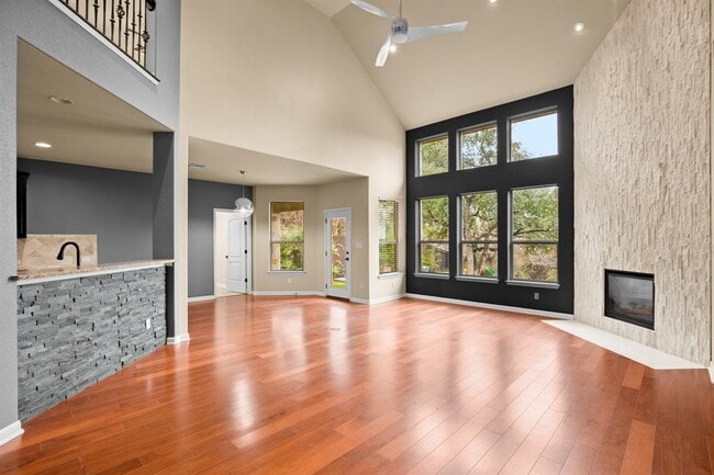 Photo - 11704 Palisades Pkwy