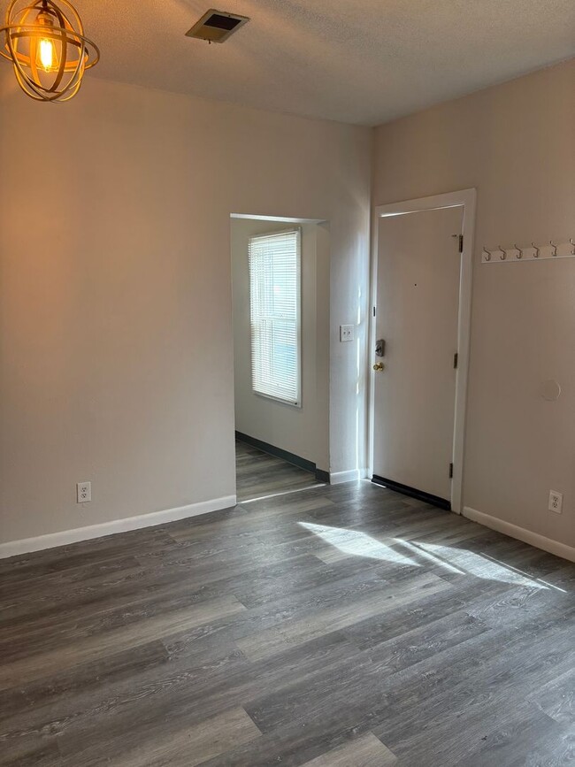 Photo - Cozy 2 Bedroom 1 Bath Home Across from UNC