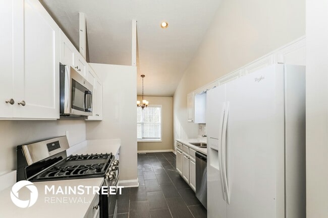Photo - 395 Whaleys Lake Dr