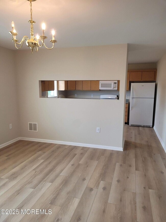 Photo - 2 Lillie Rd Unit 1
