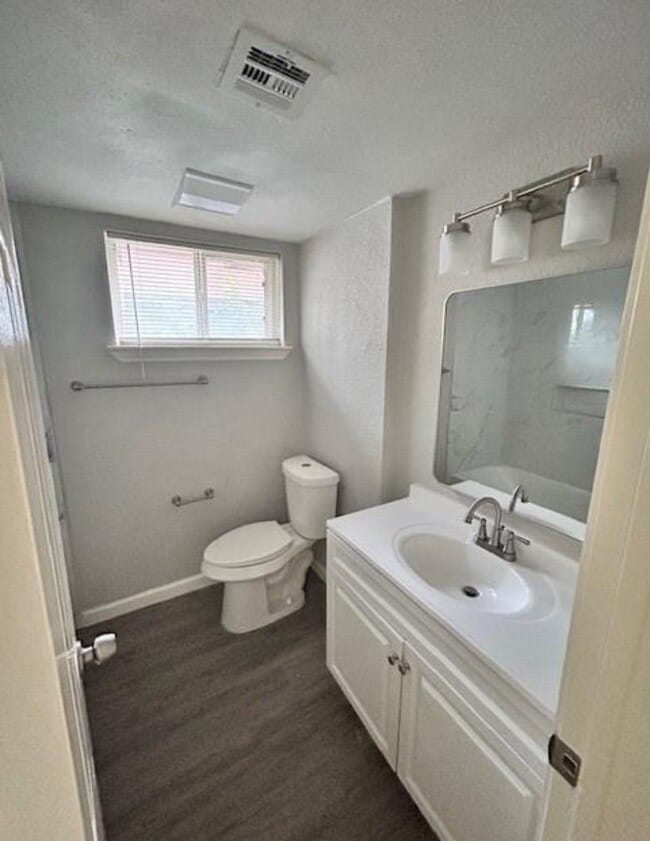 Photo - 11122 Dalebrook Dr