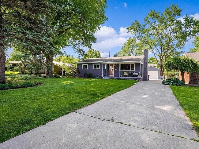 Photo - 2695 Bristol Rd