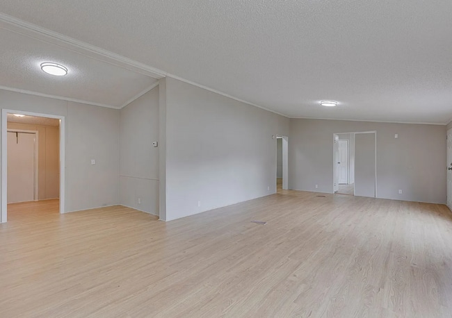Photo - 516 Golden Pine Ct