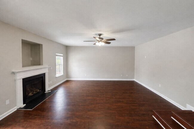 Photo - 10545 Barvas St