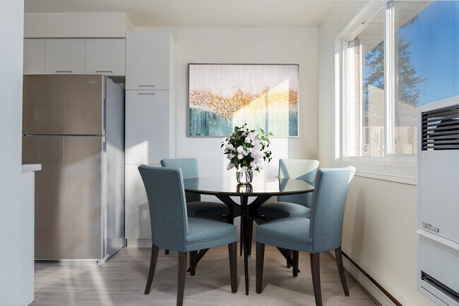 Photo - Mayfieldview Court