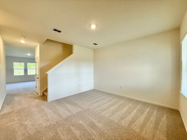 Photo - 199 Bedstone Wy