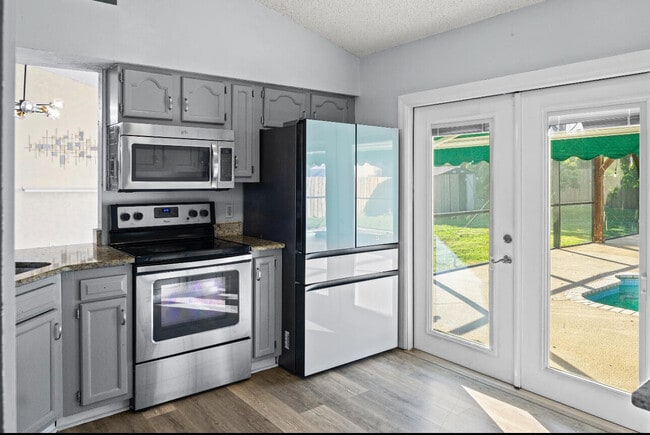 Photo - 2230 SE Dill Ln