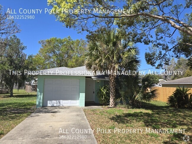 Building Photo - Special! Umatilla 3 Bedroom Home for Rent