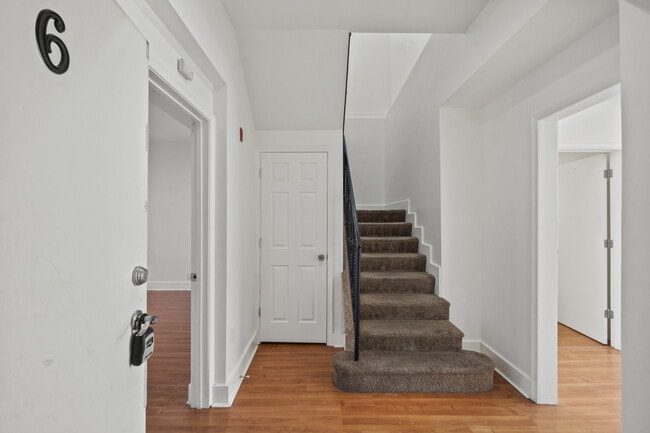 Photo - 407 N Charles St