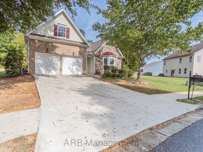 Photo - Charming 3-Bedroom Ranch in The Glen at St...