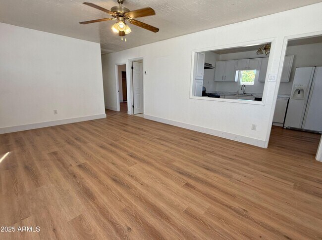 Photo - 2817 N 30th Pl